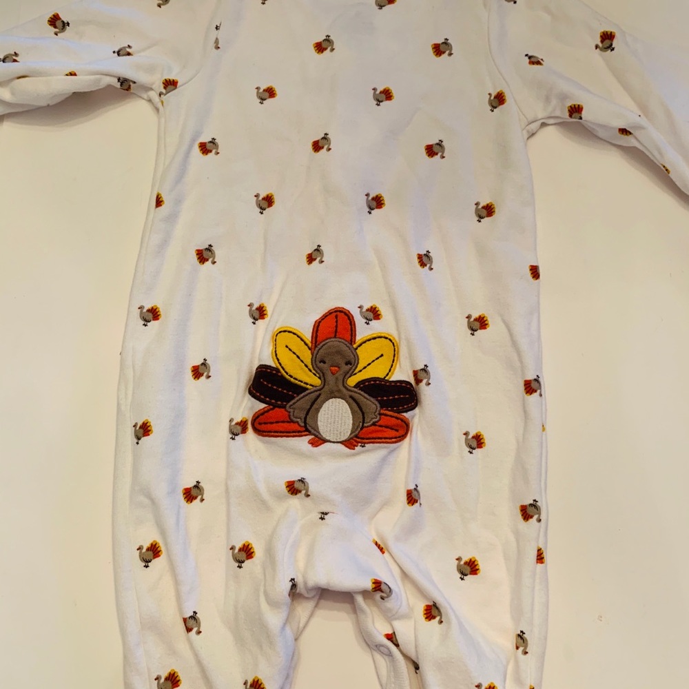 Carter’s Holiday Collection - Picture 2 of 2